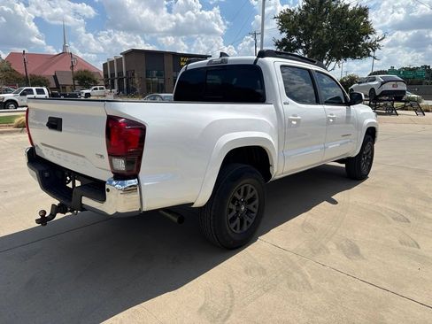 Used 2023 Toyota Tacoma SR5 RWD image 6