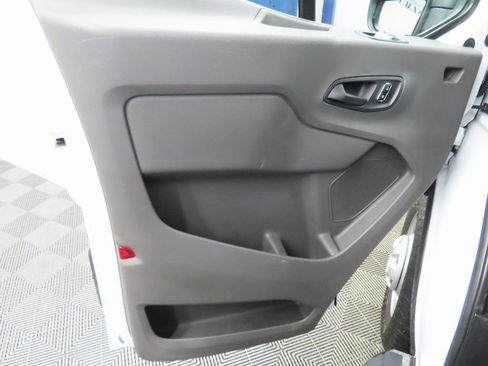 Used 2023 Ford Transit 250 Low Roof AWD w/ Exterior Upgrade Package image 46