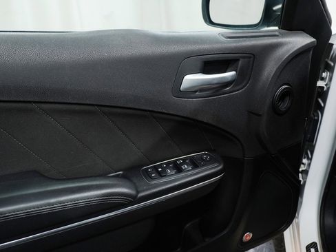 Used 2017 Dodge Charger SXT w/ Rallye Group image 21