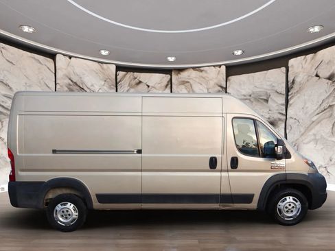 Used 2014 RAM ProMaster 2500 w/ Interior Convenience Group image 2