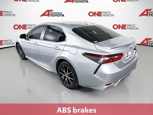 Used 2023 Toyota Camry SE FWD image 6