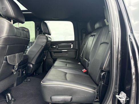 Used 2016 RAM 2500 Limited image 28