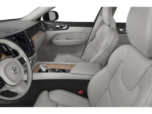 Used 2024 Volvo XC60 T8 Plus w/ Protection Package Premier AWD/4WD image 9
