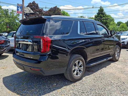 Certified 2023 GMC Yukon SLE w/ Gmc Pro Safety Plus Package AWD/4WD image 8