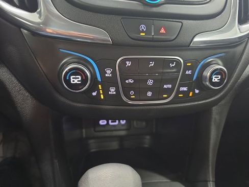 Used 2024 Chevrolet Equinox LT AWD/4WD image 15