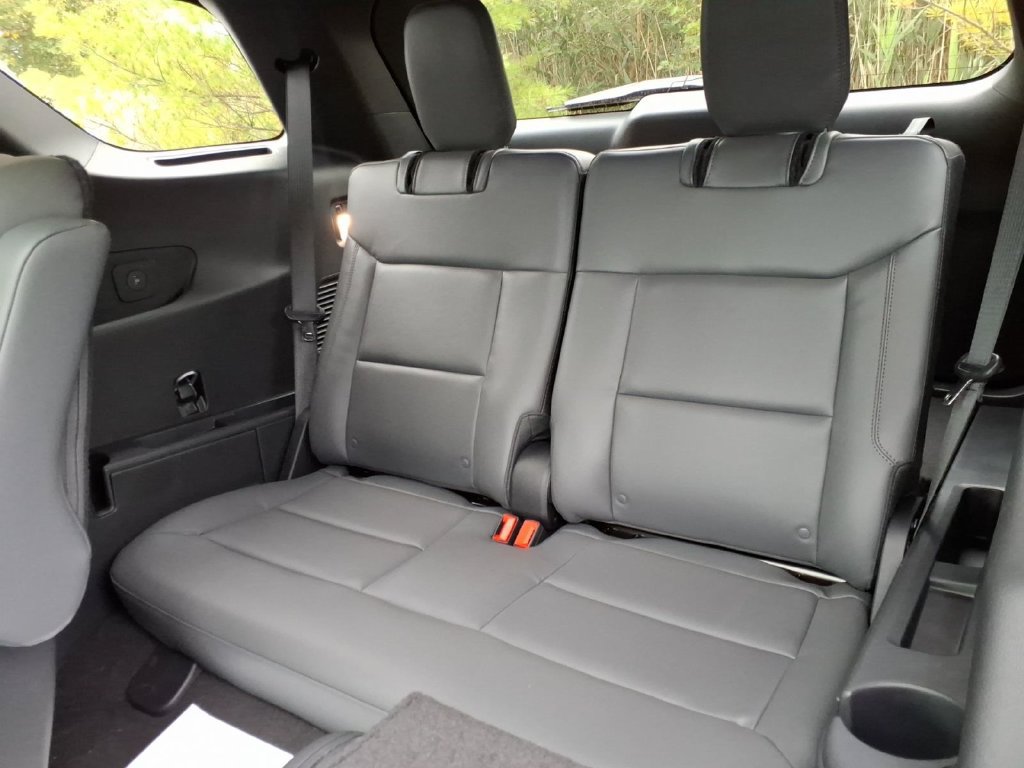 New 2027 Ford Explorer Active w/ Active Comfort Package AWD/4WD image 8