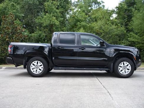 Used 2022 Nissan Frontier SV RWD image 7