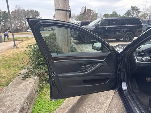 Used 2014 BMW 528i xDrive Sedan image 9