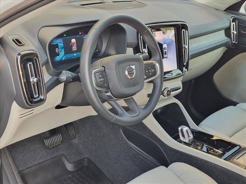 Used 2026 Volvo XC40 B5 Ultra w/ Protection Package Premier AWD/4WD image 10