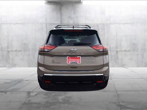Certified 2024 Nissan Rogue Platinum w/ Platinum Premium Package image 6