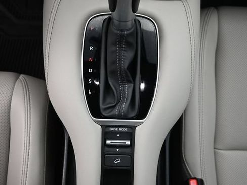 Used 2024 Honda HR-V EX-L image 19