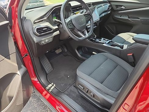 Used 2023 Chevrolet Bolt EUV LT w/ Comfort Package FWD image 30
