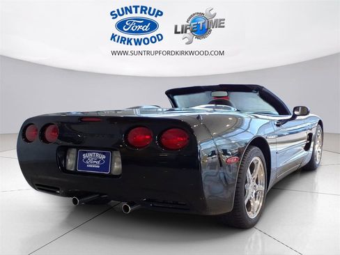 Used 2003 Chevrolet Corvette Convertible w/ Preferred Equipment Group1 image 3