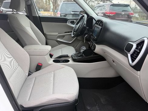 Used 2020 Kia Soul LX image 14