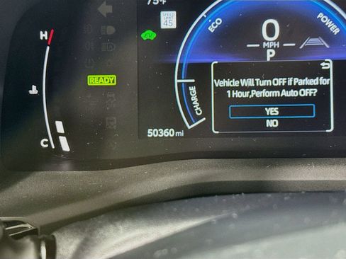 Used 2025 Toyota Camry LE FWD image 10