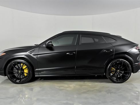 Used 2020 Lamborghini Urus AWD/4WD image 6