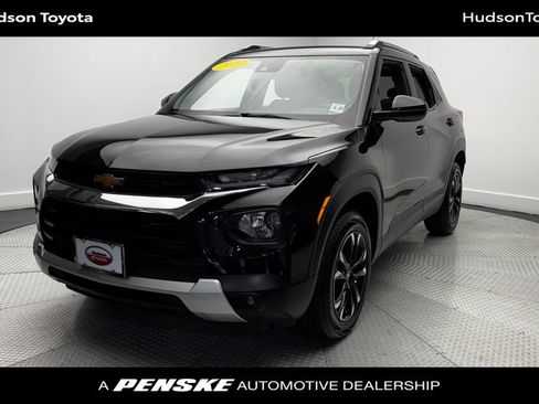 Used 2023 Chevrolet TrailBlazer LT w/ Convenience Package AWD/4WD image 1