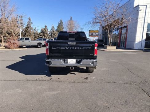 Used 2020 Chevrolet Silverado 2500 LTZ w/ LTZ Premium Package image 5