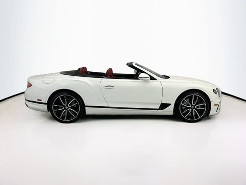 Used 2022 Bentley Continental GT image 4