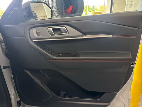 New 2026 Ford Explorer ST-Line w/ ST-Line Street Pack AWD/4WD image 28