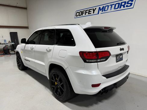 Used 2018 Jeep Grand Cherokee Trackhawk image 4