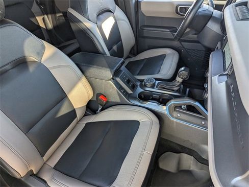 Used 2024 Ford Bronco Wildtrak image 10
