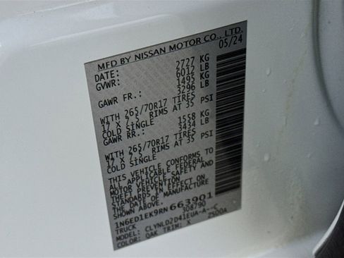 Used 2024 Nissan Frontier PRO-4X w/ Technology Package image 28