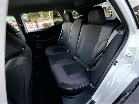 Used 2024 Subaru Outback Premium image 21