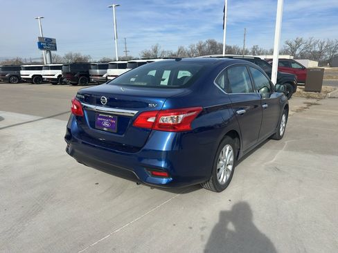 Used 2019 Nissan Sentra SV image 5