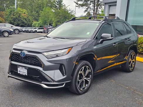 Used 2023 Toyota RAV4 XSE w/ Weather Package AWD/4WD image 3