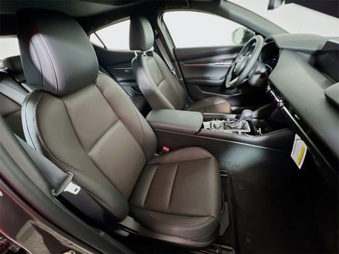 New 2026 MAZDA MAZDA3 Hatchback w/Premium Plus Pkg image 21