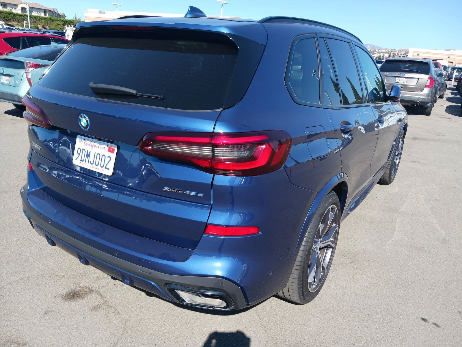 Used 2023 BMW X5 xDrive45e w/ M Sport Package AWD/4WD image 3