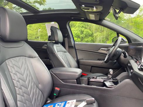 Certified 2024 Kia Sportage X-Pro Prestige AWD/4WD image 11