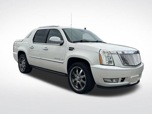 Used 2013 Cadillac Escalade EXT Premium AWD/4WD image 5