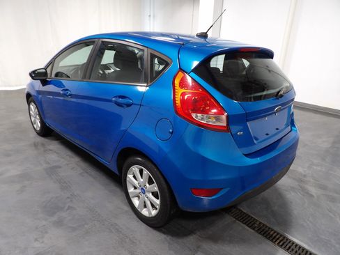 Used 2013 Ford Fiesta SE image 7