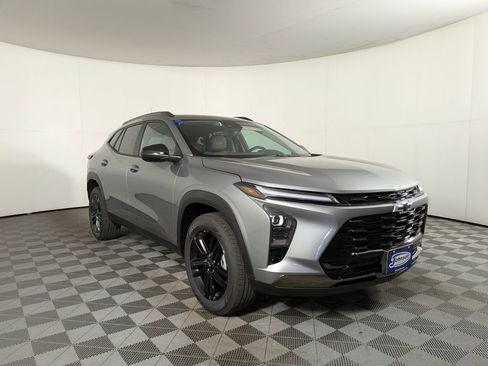 New 2025 Chevrolet Trax ACTIV w/ Driver Confidence Package image 5