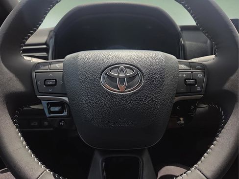 New 2026 Toyota Camry SE FWD image 25