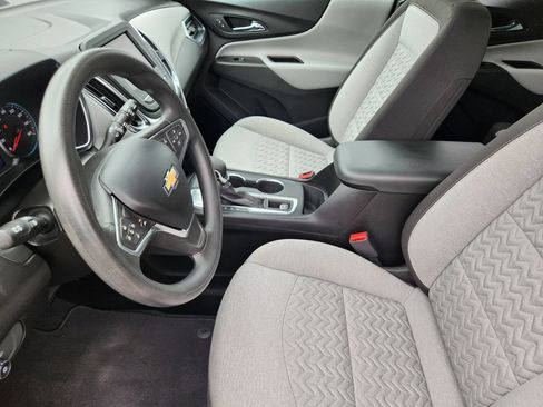 Used 2022 Chevrolet Equinox LT FWD image 4