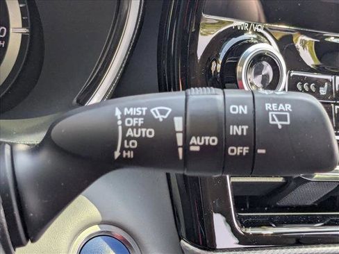 Used 2021 Toyota Highlander Platinum image 13