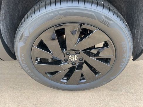 New 2026 Volkswagen Atlas SE AWD/4WD image 12