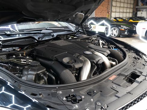 Used 2011 Mercedes-Benz CL 550 4MATIC w/ Sport Pkg Plus One image 29