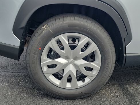 New 2026 Toyota Corolla Cross L image 6