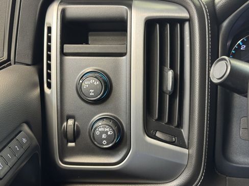 Used 2018 GMC Sierra 1500 SLT w/ SLT Premium Package image 28