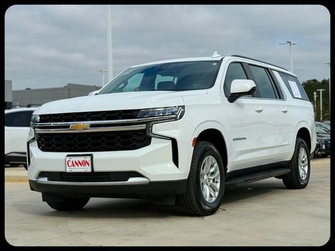 Used 2021 Chevrolet Suburban 2WD image 3