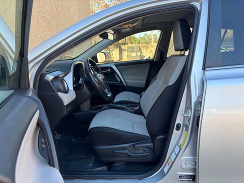 Used 2016 Toyota RAV4 XLE image 24
