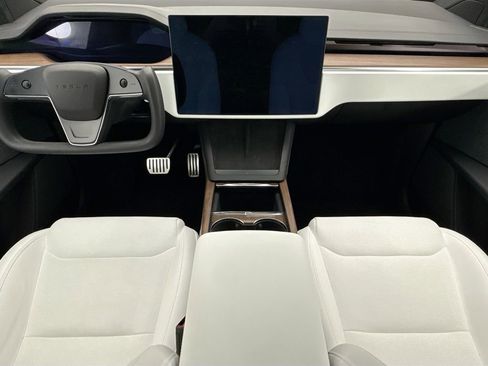 Used 2023 Tesla Model X AWD/4WD image 13