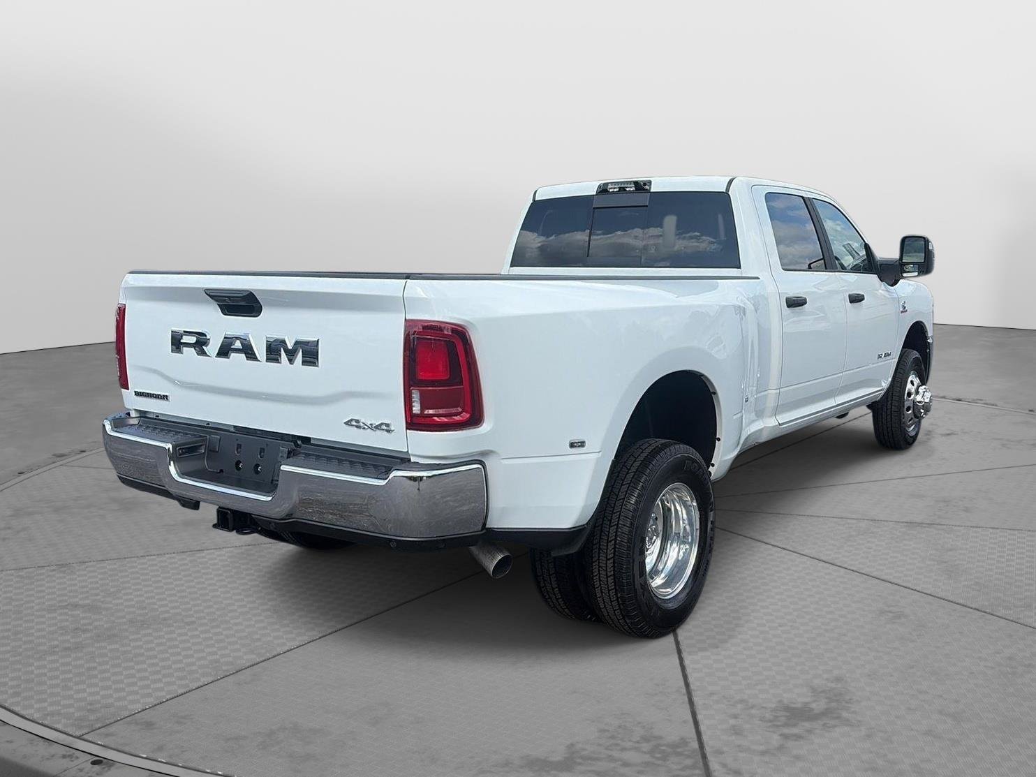 New 2026 RAM 3500 Big Horn AWD/4WD image 5