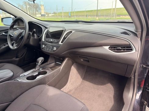 Used 2023 Chevrolet Malibu LT FWD image 28