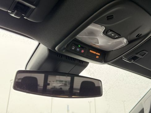 Used 2024 Chevrolet Colorado Trail Boss w/ Technology Package image 14