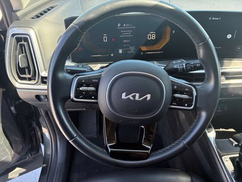 Used 2024 Kia Sorento S AWD/4WD image 30